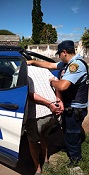 Arrestaron a un hombre por violar orden de restricción