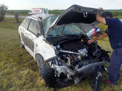 VUELCO DE UN VEHICULO EN LA AUTOPISTA EN EL KM 547