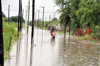 Sigue el alerta en Leones: tras el temporal quedan cinco personas evacuadas
