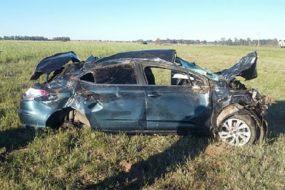 Dos heridos por un vuelco en la ruta 8 cerca de Chaján