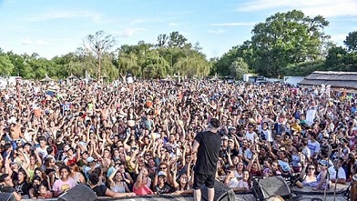 Año nuevo al ritmo de Damián Córdoba
