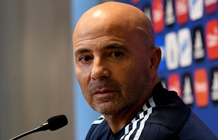 Sampaoli negó que la lista dependa de su gira por Europa
