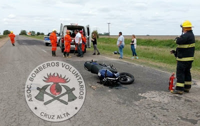 ACCIDENTE EN RUTA 15 ENTRE UNA MOTO Y UN UTILITARIO