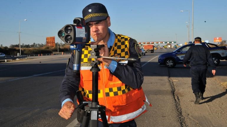Policía Caminera incorporó nuevos equipos para multas con fotos