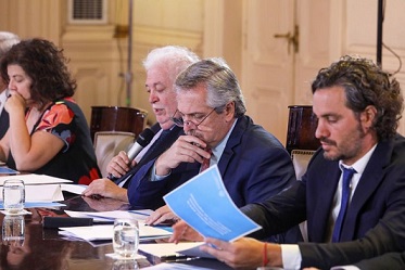 El Gobierno prohíbe despidos y suspensiones por 60 días