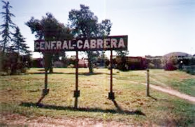 GENERAL CABRERA: Impactó una vidriera y un árbol con el auto que le sacó a un amigo