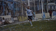 Racing ganó la primera final y está a 90 minutos del Federal A