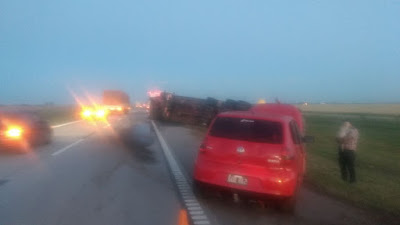 ACCIDENTE ENTRE CAMIÓN Y AUTO EN LA AUTOPISTA EN EL KM 540