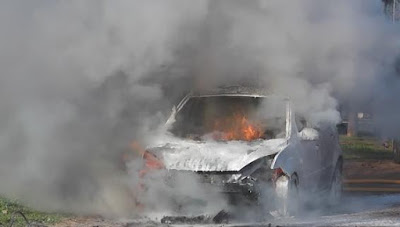 MARCOS JUÁREZ: Incendio de un automóvil en Mansilla 531