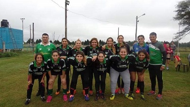 Duelo entre lobas y verdes