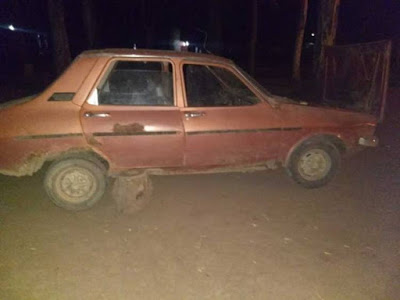 Monte Maíz . Renault 12 enloquecido en la localidad