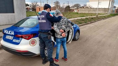 Agredieron a otra mujer, ahora en barrio Los Olmos