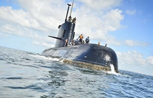 Desde un avión un joven tomó la última foto del submarino