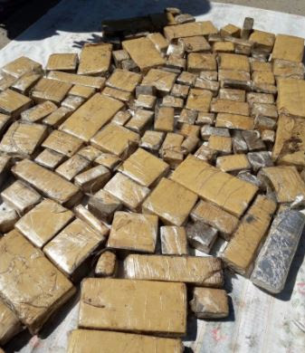 Las Rosas: chocaron, se fugaron del hospital y después encontraron 35 kg de marihuana en el auto