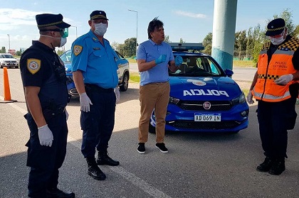 Detenidos por incumplimiento de aislamiento