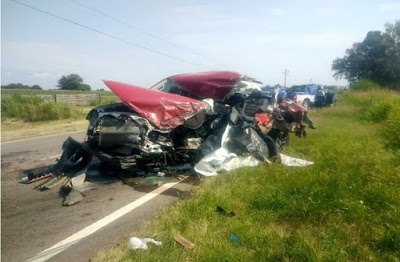 Murió un hombre tras chocar una camioneta y un camión en la ruta 9