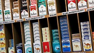 Bajan el precio de algunas marcas de cigarrillos