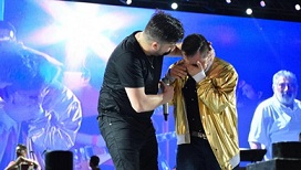 Damián Córdoba le regaló su campera