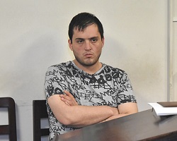 Condenado porque tenía drogas y armas de fuego en su vivienda