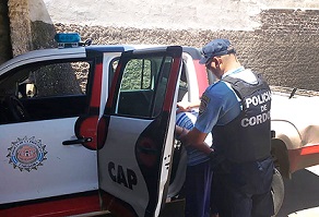 Un hombre agredió a su hermano y otro amenazó a un joven con un cuchillo