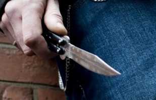 Joven de 16 años apuñaló y mató a su vecino de 26