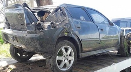 Un auto volcó en la ruta provincial N° 6