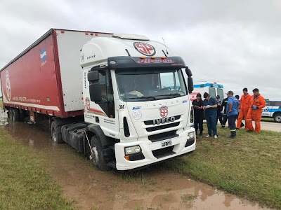 BELL VILLE: UN CAMINERO SE SINTIÓ MAL Y FALLECIÓ EN LA AUTOPISTA 