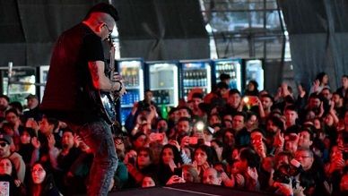 Dani Guardia en modo rockero: participó del homenaje a Cerati