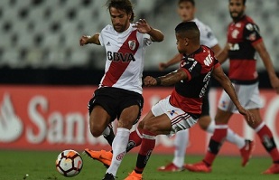 River rescató un empate en su debut ante Flamengo