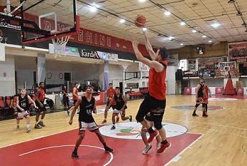 Ameghino busca igualar la serie