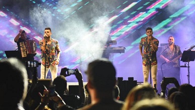Que Lokura presentó su nuevo tema junto a La Barra